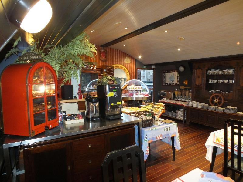 Hotel - Restaurant - Salon De The Le Beausejour Trégastel Eksteriør billede